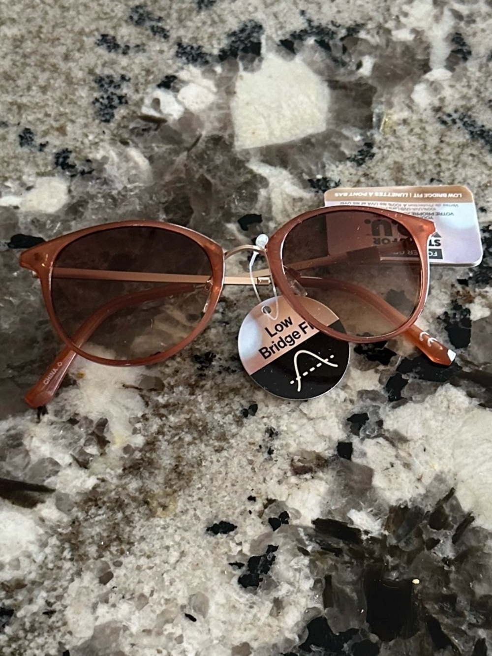Foster Grant you Chicago low bridge fit Gradient Lens Sunglasses - Picture 2 of 9